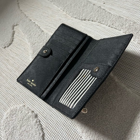 Kate Spade Wallet - Picture 3 of 5